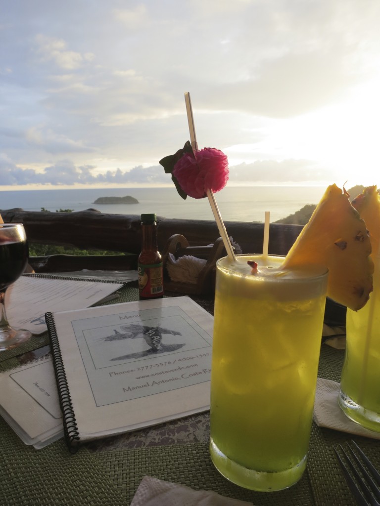 Drinks at "El Avion"