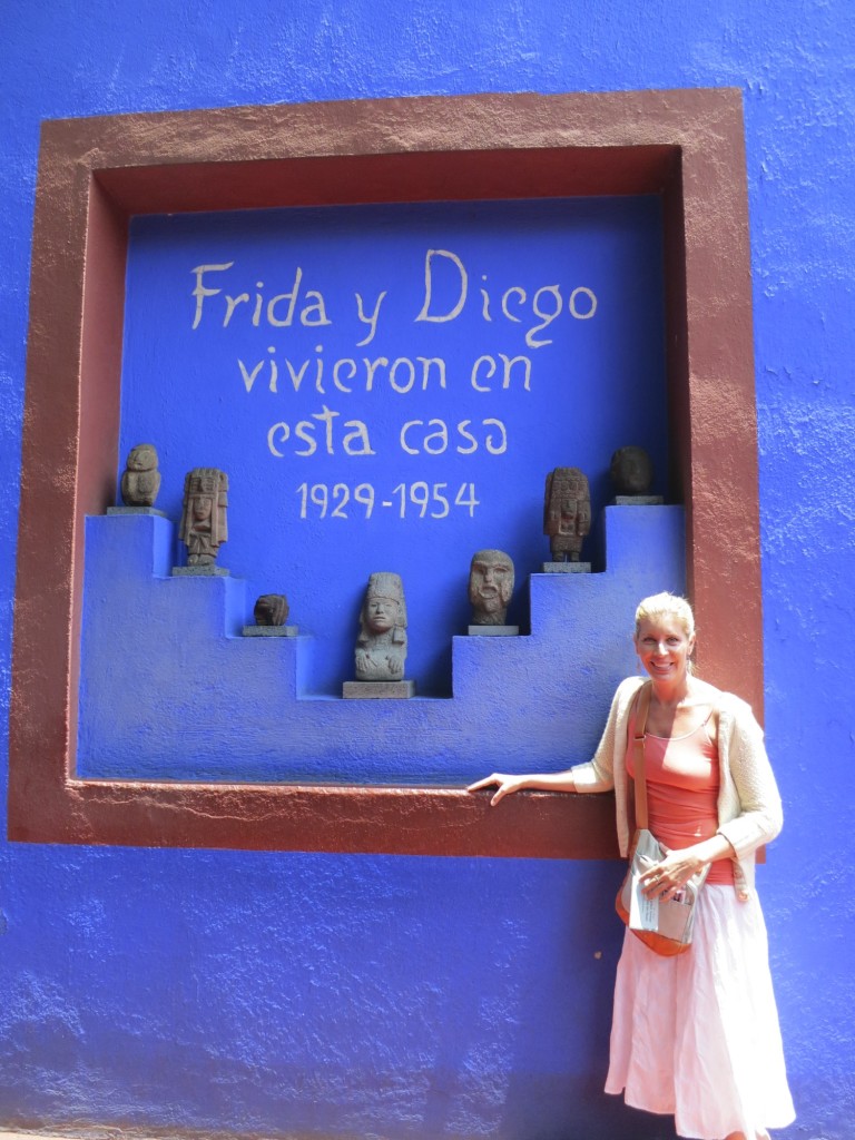 Jen in Frida Kahlo Museum